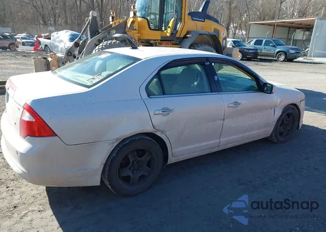2011 Ford Fusion Se z USA, uszkodzony, nr VIN 3FAHP0HA4BR187537